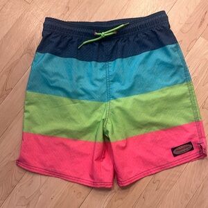 Vineyard Vines original - Boys swim trunks size Large.